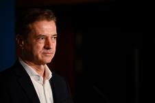 Robert Golob Janez Janša