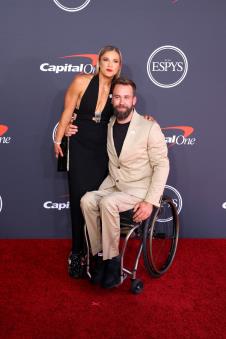 Oksana Masters sa mužem