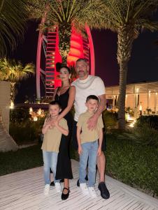 Aleksandar Ovečkin sa suprugom Anastasijom Šubskom