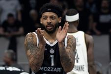 Karlik Džons na meču Partizan - Asvel