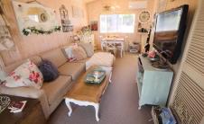 Ana je od oronule garaže napravila kuću iz snova