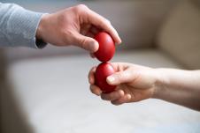 Kucanje jajima na pravoslavni Uskrs