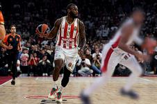 Ko menja Kodija Milera Mekintajera u Crvenoj zvezdi?