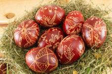 crvena jaja za uskrs