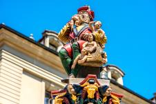 Fontana koja jede decu