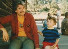 Doktor Metju Mekaj sa sinom Džordanom