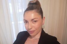 2026-04-22 20_10_36-WhatsApp.png