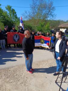 Članovi Udruženja veterana organa bezbednosti i vojne policije Srbije i bivši pripadnici 52.bVP u rodnom mestu Desimira Deska Selimovića