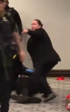 Donald Tramp correspondent dinner (3).png