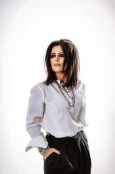 Yasmin Levi Stars&more 2.jpg