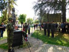 LOZNICA - Vojska.JPG