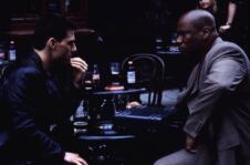 Ving Rejms i Tom Kruz u filmu Nemoguća misija