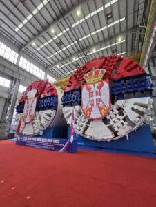 Kina krtica metro (1).jpg