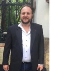 Operski pevač Riste Velkov poginuo u saobraćajnoj nesreći sa sinom