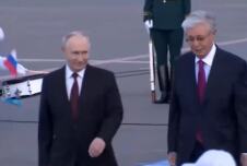Vladimir Putin Kasim Tokajev Rusija Kazahstan.jpg