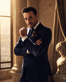 Nikos Vertis.png