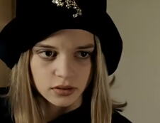 Maja Mandžuka u filmu Virutelna stvarnost