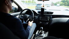 Toyota Yaris, hibridni automobil