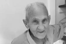 Preminuo deka Anezio, najstariji influenser na svetu