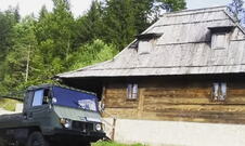 Vuk Kostić vikendica Mokra Gora (2).png