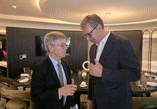 Aleksandar Vučić Džefri Saks