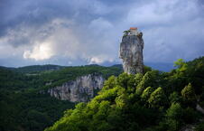 Kacki stub