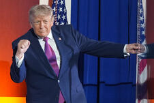 Donald Tramp Rašmor.jpg