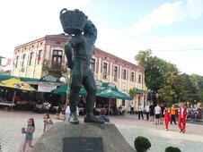 Aleksandrovac, centar varošice.jpg