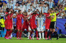 Bril Embolo Argentina Švajcarska