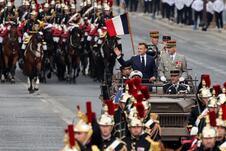 Francuska Pariz Dan pada Bastilje vojna parada Emanuel Makron