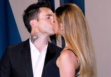 Adam Levin, Behati Prinslu