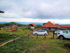 Jelova Gora-Gostinica.jpg