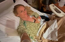 Glumica Leven Rambin nakon operacije endometrioze.PNG