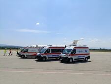 Niš prihvat pacijenata iz Crne gore Aerodrom Konstantin.jpeg