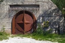 Ulaz u nuklearni bunker u Italiji