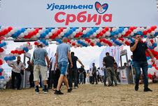 SNS Banovo polje Aleksandar Vučić (2).jpeg