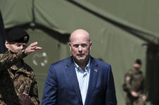 Metju Vitaker Matthew Whitaker   (5).jpg