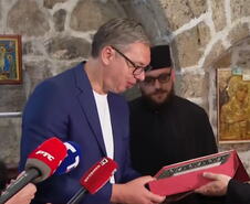 Aleksandar Vučić manastir Dubnica
