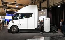 Tesla semi (3).jpg