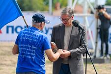 Alekasdnar Vučić (3).jpeg