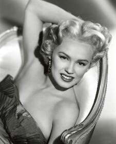 Mejmi Van Doren