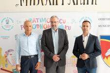 Svi govornici zajedno portret.jpg