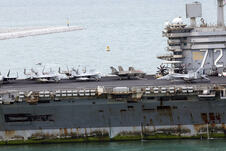 Američki nuklearni nosač aviona USS Abraham Linkoln (2).jpg