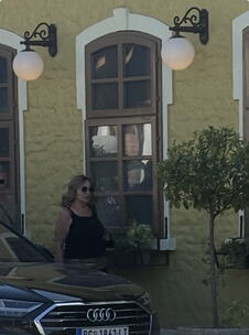 Ana Bekuta (2).PNG