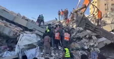 srušila se zgrada u Gazi, spasioci tragaju za preživelima po ruševinama