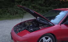 Ford Probe u koji je umesto motornog ulja sipan WD-40 završava u plamenu tokom eksperimenta (7).png