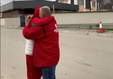 Susret oca i sina posle 7 godina