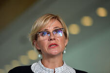 australijska poslanica Helen Hejns