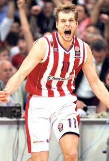 jaka-blazic-miljenik-navijaci-delije.jpg