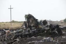 avion-pad-malezija-ukrajina-mh17.jpg